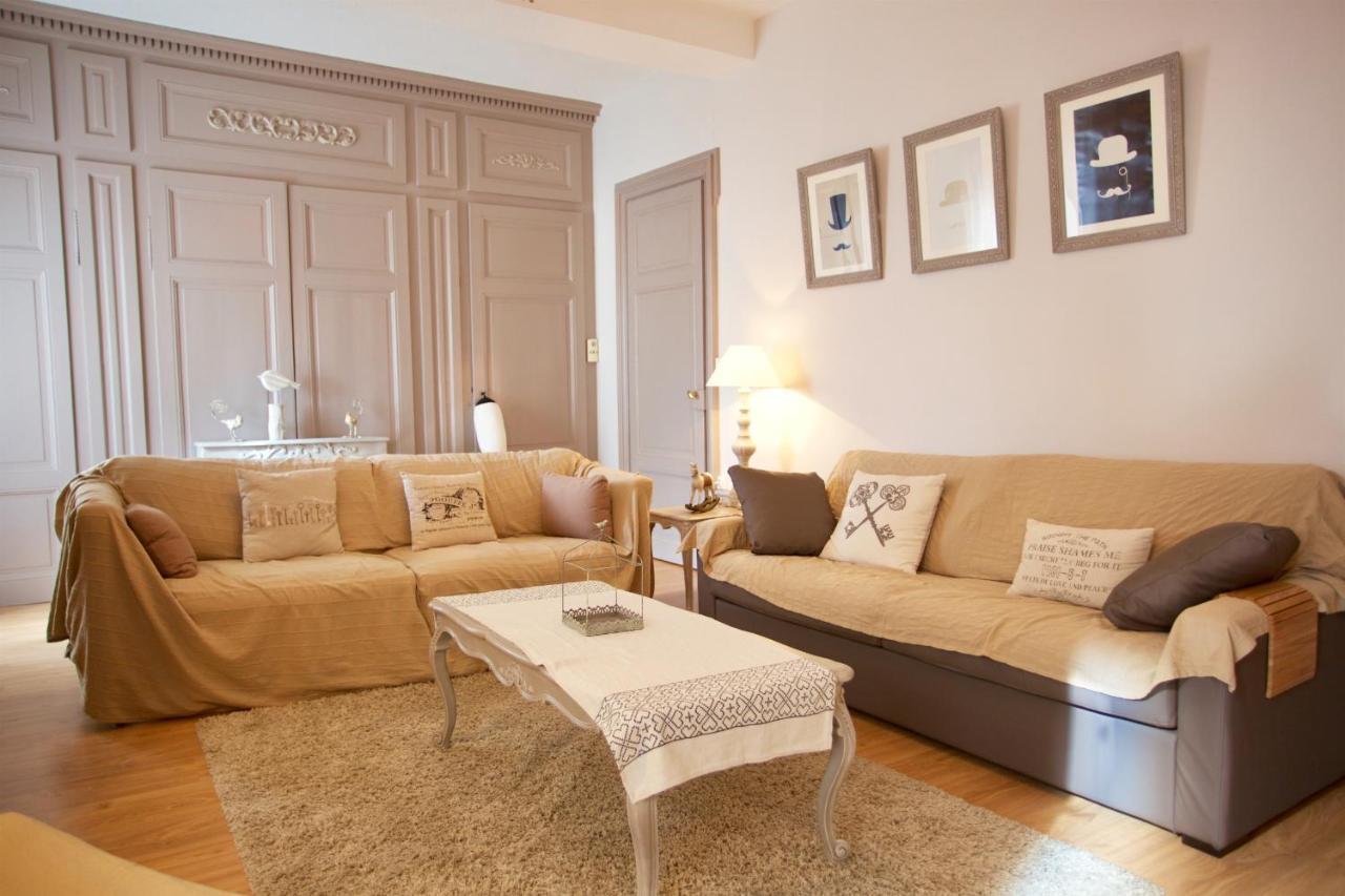 Chateau De Laforest - Les Hebergements Thizy-les-Bourgs Δωμάτιο φωτογραφία